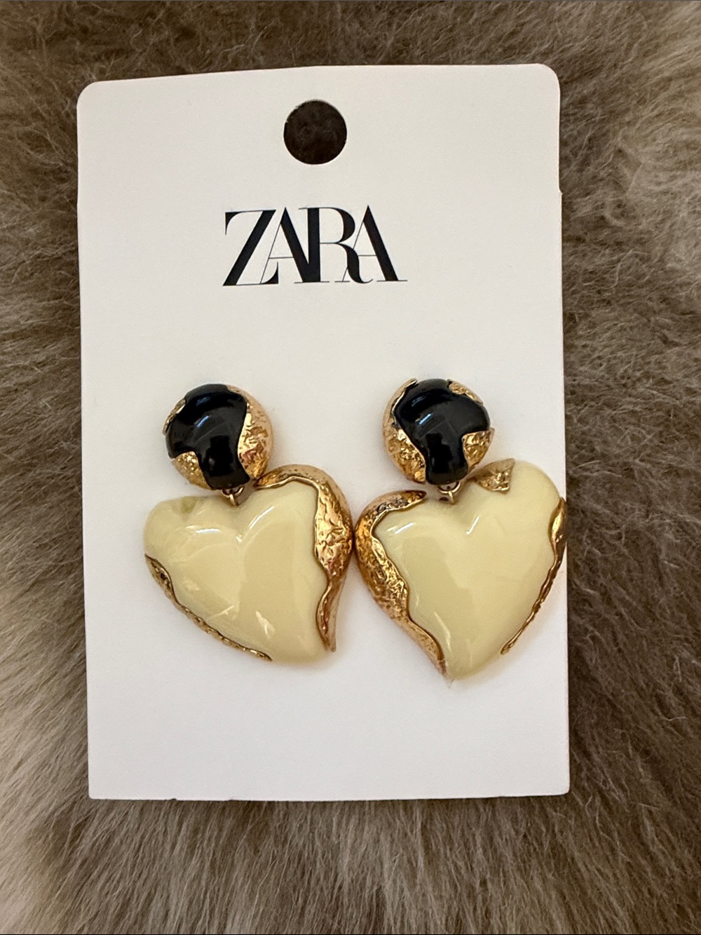 ZARA Cream and Black Heart Drop Earrings with Gold Trim